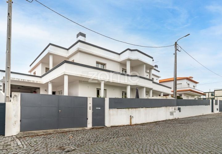Villa i Esposende, Braga, Esposende - € 440.000 | Ref: ZMPT582446 - foto 1