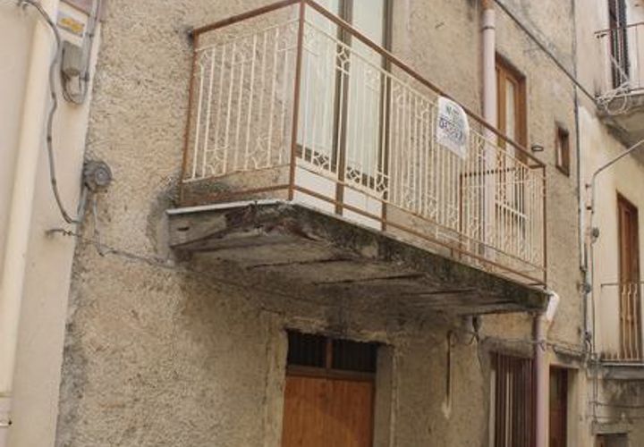 Byhus i Bivona, Agrigento, Bivona - € 18.000 | Ref: Mortellaro - foto 1