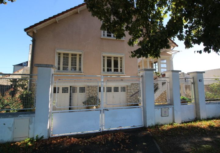 Villa i Chatellerault, Vienne, Chatellerault - € 150 000 | Ref: 426246PSV - foto 1
