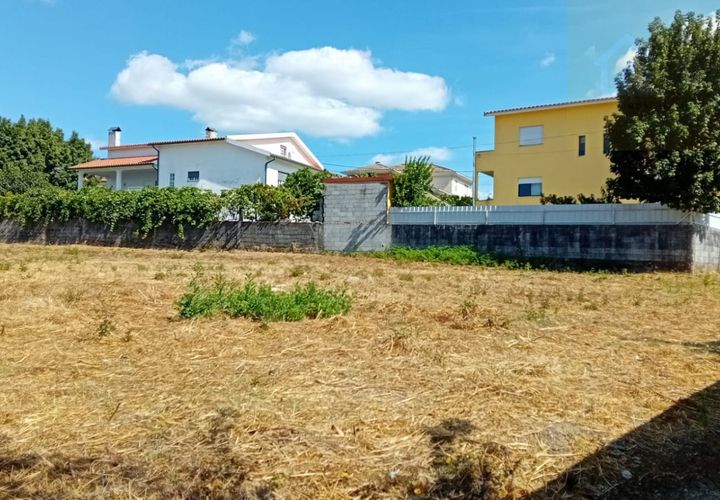Helårsgrund i Mangualde, Viseu, Mangualde - € 39.500 | Ref: Q30 - foto 1