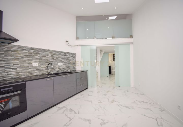 Villa i Barcarena, Lisbon, Barcarena - € 395.000 | Ref: C0376-00672 - foto 1
