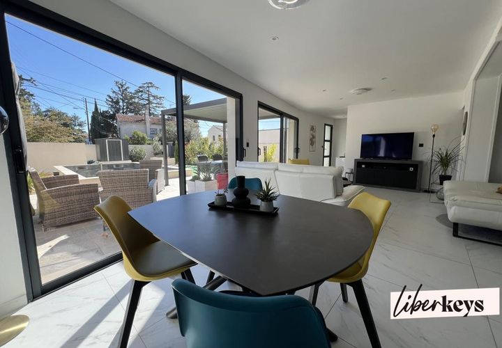 Villa i Avignon, Vaucluse, Avignon - € 420.000 | Ref: DOM24409 - foto 1
