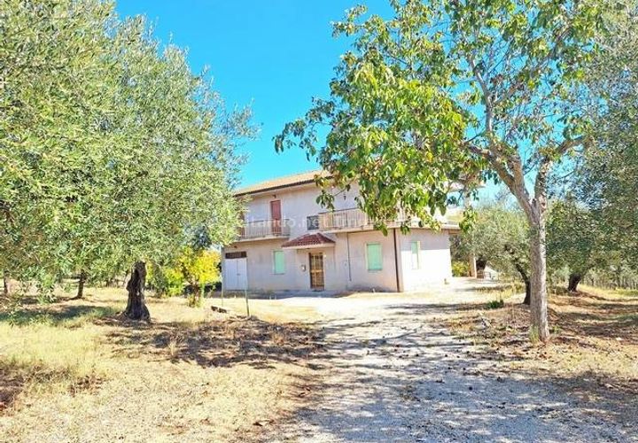 Villa i Penne, Pescara, Penne - € 180.000 | Ref: PNN991 - foto 1