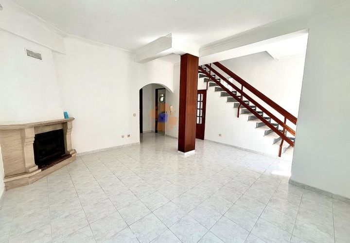 Byhus i Corroios, Setubal, Corroios - € 420.000 | Ref: 3540/25 - foto 1
