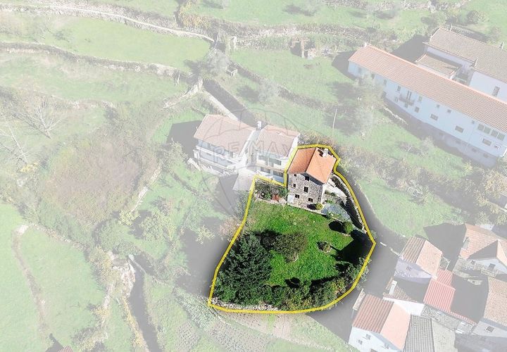 Villa i Seia, Guarda, Seia - € 130 000 | Ref: 126021143-53 - foto 1