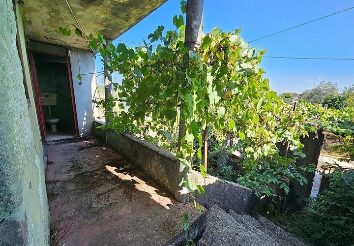Villa a Castro Daire, Viseu, Castro Daire - € 25.000 | Ref: 126021008-206 - foto 1