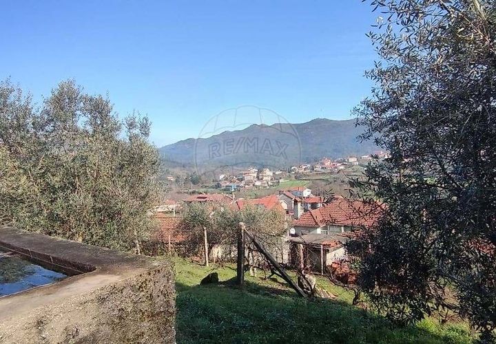 Villa a Vouzela, Viseu, Vouzela - € 30.000 | Ref: 126021008-179 - foto 1