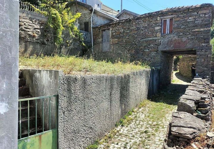 Villa i Castro Daire, Viseu, Castro Daire - € 30.000 | Ref: 126021071-17 - foto 1