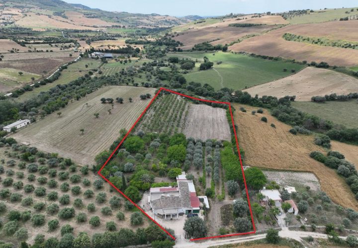 Villa i Noto, Siracusa, Noto - € 170.000 | Ref: L 2145 - foto 1