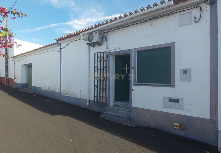 Erhvervsejendom i Cuba, Beja, Cuba - € 75.500 | Ref: C0486-00214 - foto 1