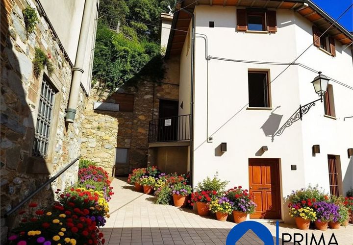 Villa i Terni, Terni, Terni - € 65.000 | Ref: UFF-65 - foto 1