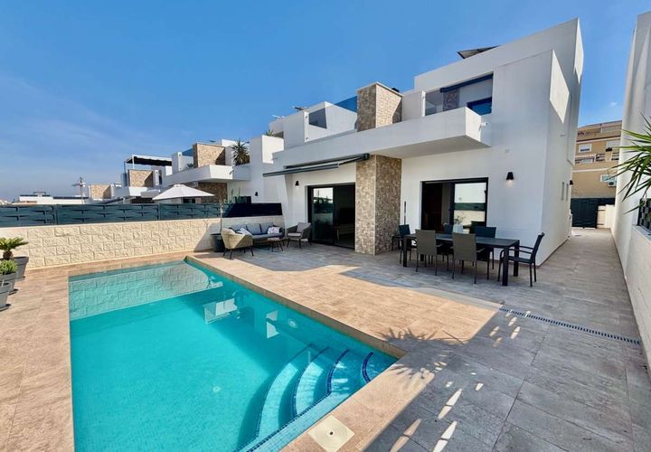 Villa i Benijofar, Alicante, Benijofar - € 429.500 | Ref: GH-701958 - foto 1