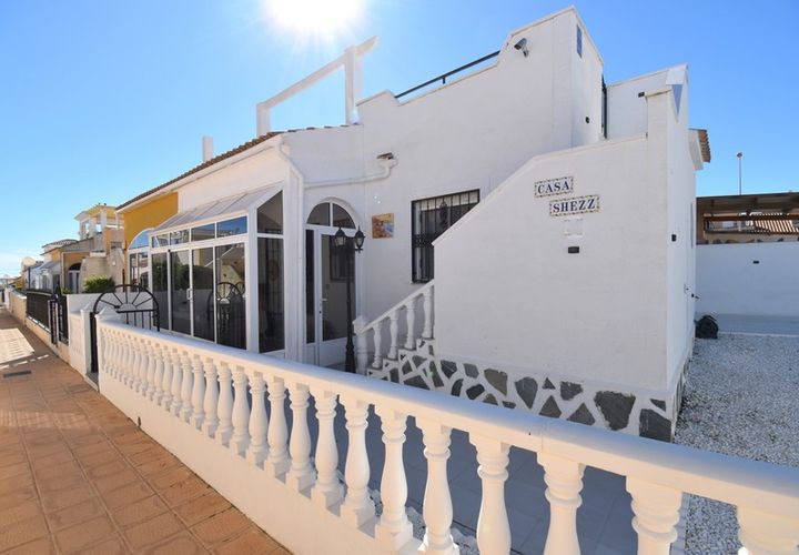Bungalow em Punta Prima, Alicante, Punta Prima - € 209.999 | Ref: HE29061 - foto 1