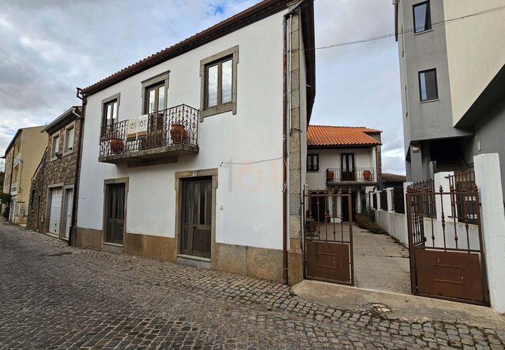 Villa a Sendim e Atenor, Braganca, Sendim e Atenor - € 150.000 | Ref: M00591-EC - foto 1