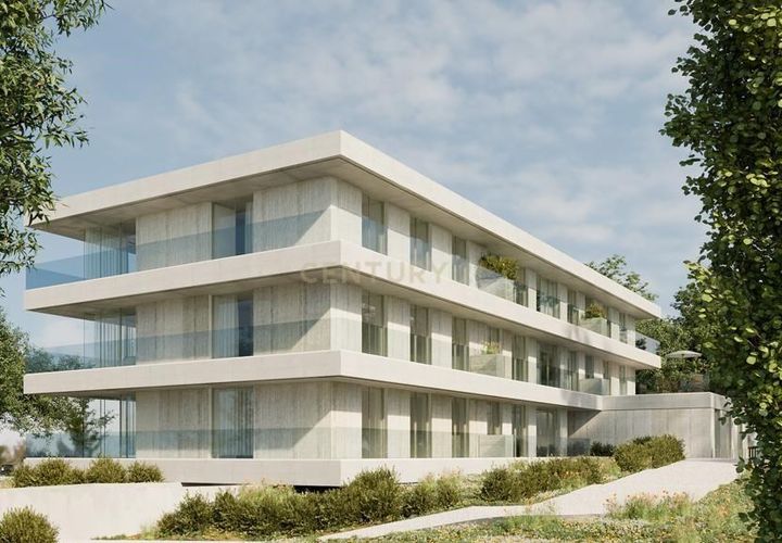 Helårsgrund i Amarante, Porto, Amarante - € 347.000 | Ref: C0478-00206 - foto 1