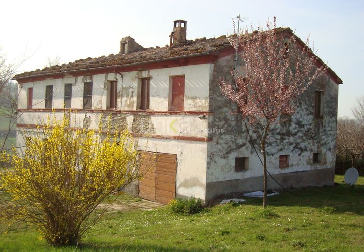 Villa a Cupramontana, Ancona, Cupramontana - € 85.000 | Ref: F1023 - foto 1