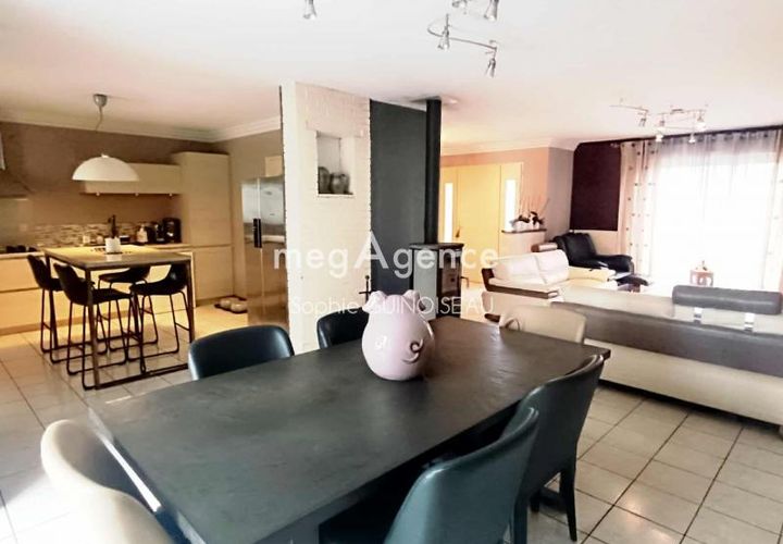 Haus in Cholet, Maine-et-Loire, Cholet - € 299.900 | Ref: 195045 - Foto 1
