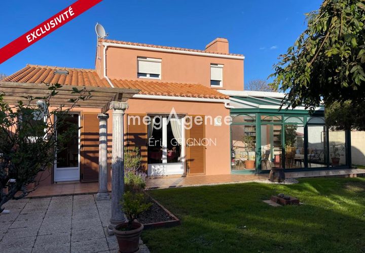 Villa i Les Sables-d'Olonne, Vendee, Les Sables-d'Olonne - € 425.200 | Ref: 185474 - foto 1