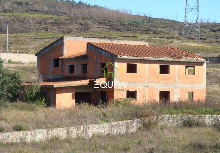 Helårsgrund i Paredes, Porto, Paredes - € 150.000 | Ref: 26684 - foto 1