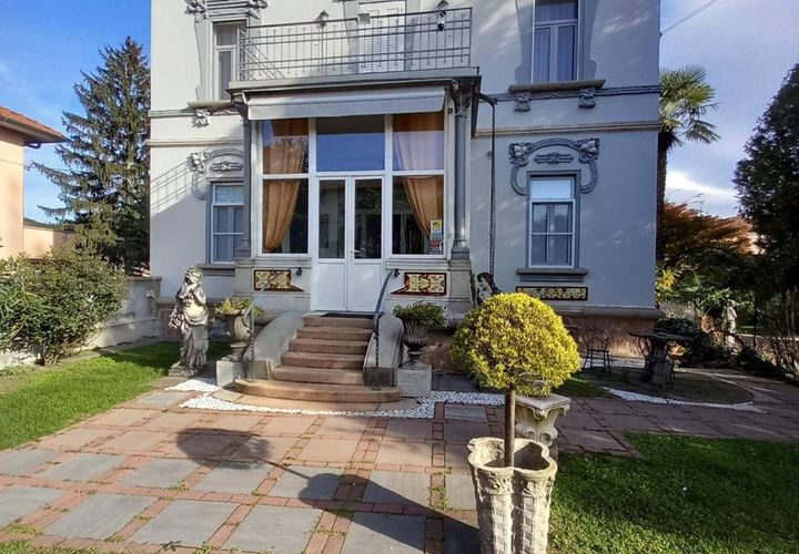 Villa i Arcisate, Varese, Arcisate - € 1.200.000 | Ref: 112 - foto 1