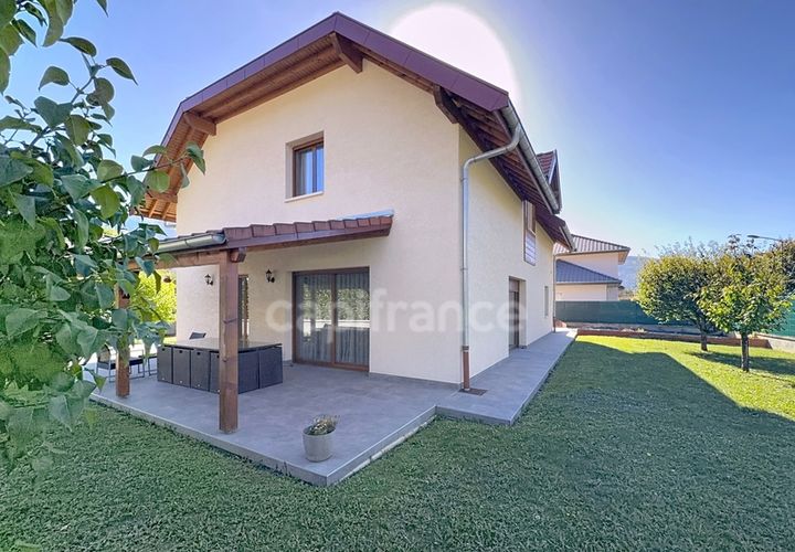 Villa i Cluses, Haute-Savoie, Cluses - € 550.000 | Ref: 340938966619 - foto 1