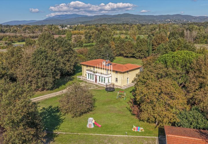 Villa en Arezzo, Arezzo, Arezzo - € 1.250.000 | Ref: VL117 - photo 1