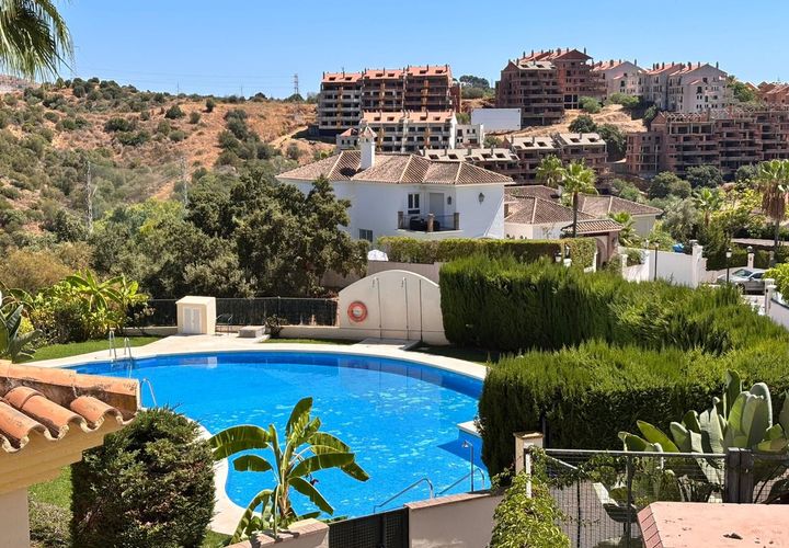 Dupleks i Elviria, Malaga, Elviria - € 489 000 | Ref: CDS5161006-FO - foto 1