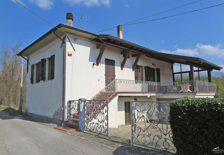 Villa i Mulazzo, Massa and Carrara, Mulazzo - € 250.000 | Ref: 073A - foto 1
