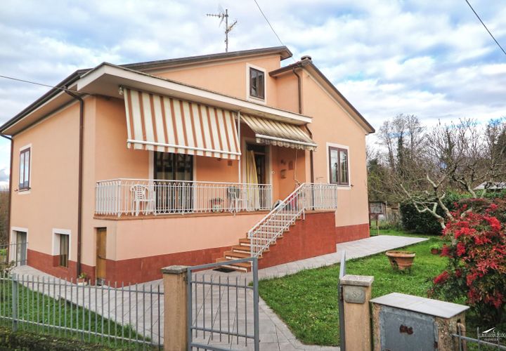 Villa i Aulla, Massa and Carrara, Aulla - € 250.000 | Ref: 271A - foto 1