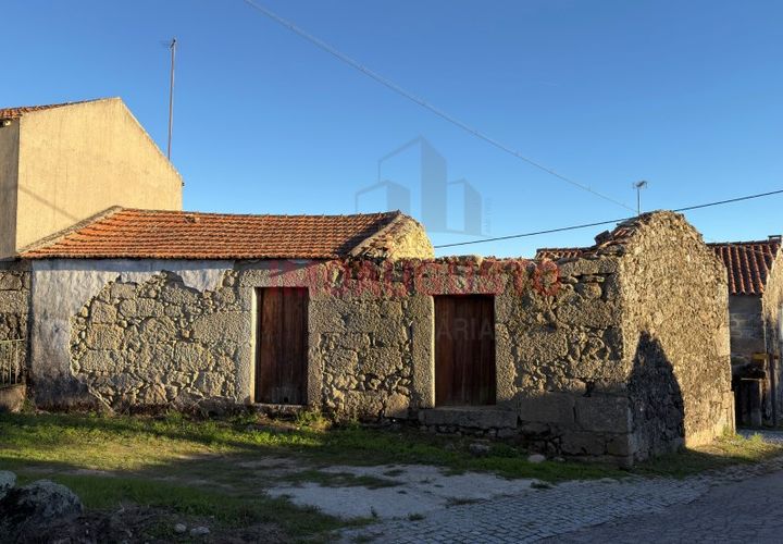 Villa i Guarda, Guarda, Guarda - € 15.000 | Ref: CAS_2348 - foto 1