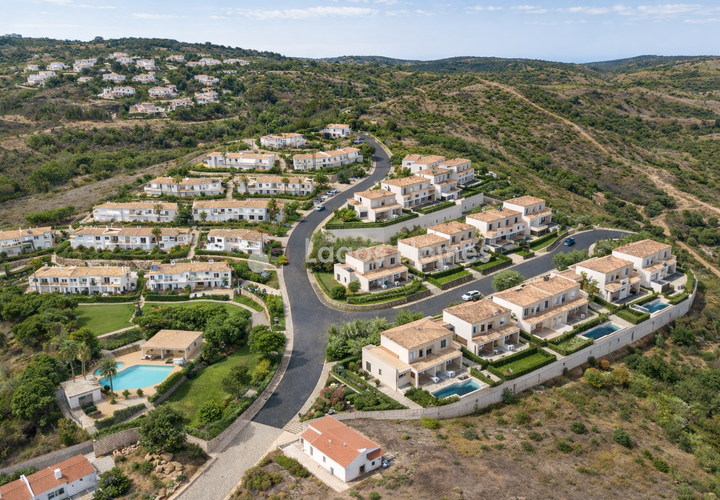 Helårsgrund i Budens, Faro, Budens - € 1.500.000 | Ref: LH073 - foto 1