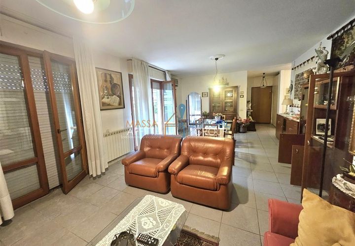 Lejlighed i Massa, Massa and Carrara, Massa - € 380.000 | Ref: 3559 - foto 1