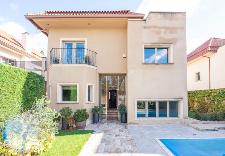 Villa a Madrid, Madrid, Madrid - € 8.000/mes | Ref: 2af6fb37-5521-4950-8 - foto 1