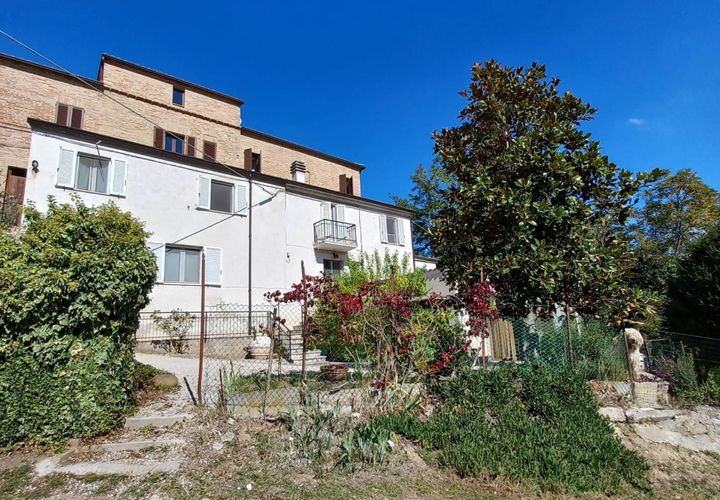 Villa i Falerone, Fermo, Falerone - € 135.000 | Ref: MG2414 - foto 1