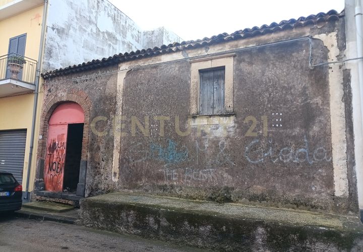 Helårsgrund i Belpasso, Catania, Belpasso - € 55.000 | Ref: 05-013 - foto 1