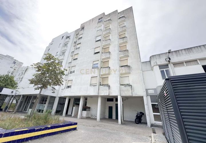 Lejlighed i Maia, Porto, Maia - € 225.000 | Ref: C0393-01361 - foto 1