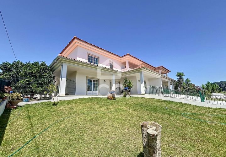Villa i Caldas da Rainha, Leiria, Caldas da Rainha - € 435.000 | Ref: 386/M/00387 - foto 1