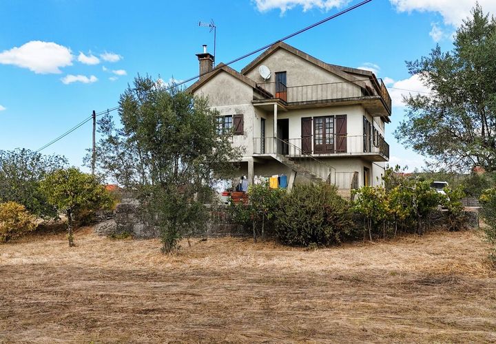 Villa a Nelas, Viseu, Nelas - € 190.000 | Ref: SF-SAFTI:007188 - foto 1