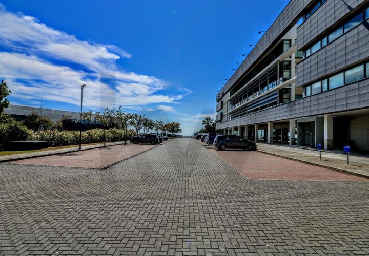 Erhvervsejendom i Oeiras, Lisbon, Oeiras - € 1.500.000 | Ref: KWPT-020609 - foto 1