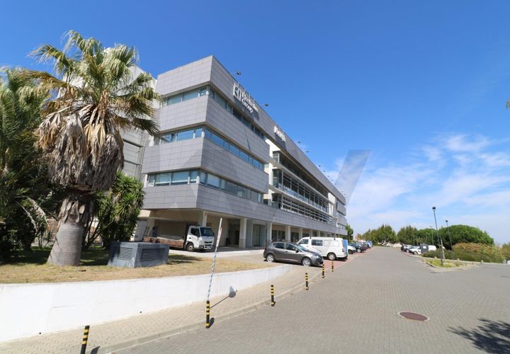 Erhvervsejendom i Oeiras, Lisbon, Oeiras - € 1.200.000 | Ref: KWPT-024027 - foto 1