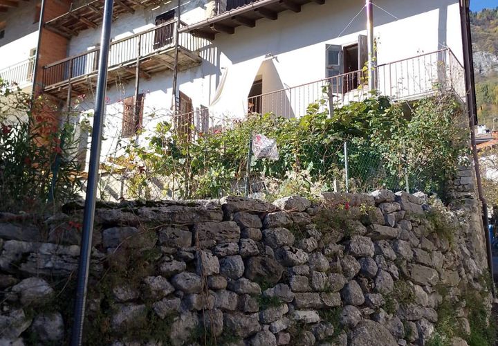 Casa de campo en Isera, Trento, Isera - € 230.000 | Ref: 356 - photo 1
