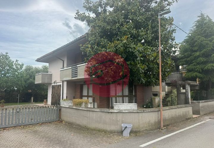 Villa i Cesena, Forli-Cesena, Cesena - € 385.000 | Ref: G-C1-021 - foto 1
