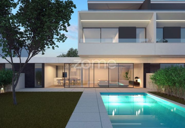 Villa i Valadares, Porto, Valadares - € 1.200.000 | Ref: ZMPT580900 - foto 1