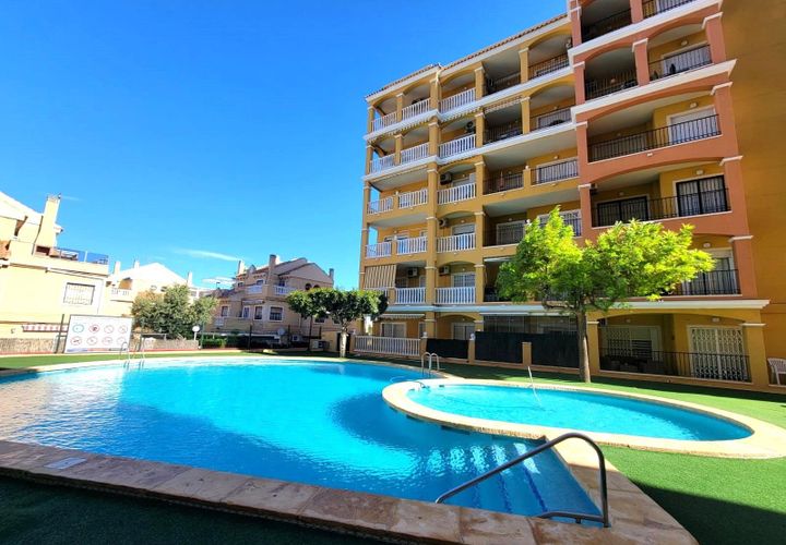 Lejlighed i Torrevieja, Alicante, Torrevieja - € 138.000 | Ref: HO700090 - foto 1