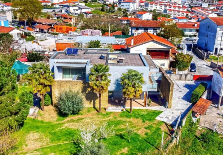 Villa i Oliveira, Braga, Oliveira - € 470 000 | Ref: ZMPT582725 - foto 1