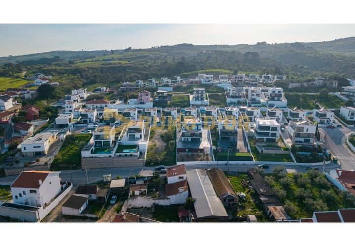 Helårsgrund i Alenquer, Lisbon, Alenquer - € 141.000 | Ref: TER_224 - foto 1