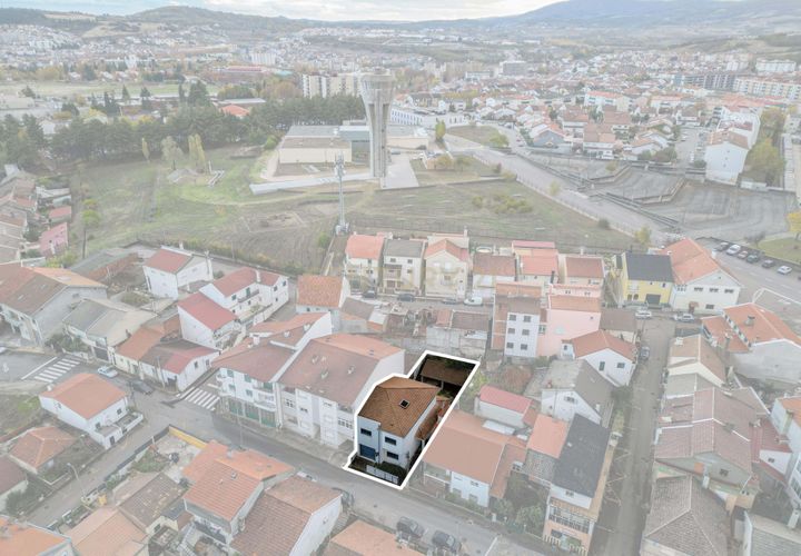 Villa i Braganca, Braganca, Braganca - € 185.000 | Ref: C0458-00541 - foto 1