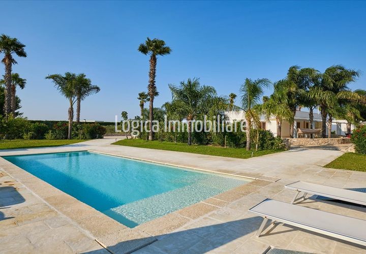 Villa i Copertino, Lecce, Copertino - € 550 000 | Ref: VL390 - foto 1