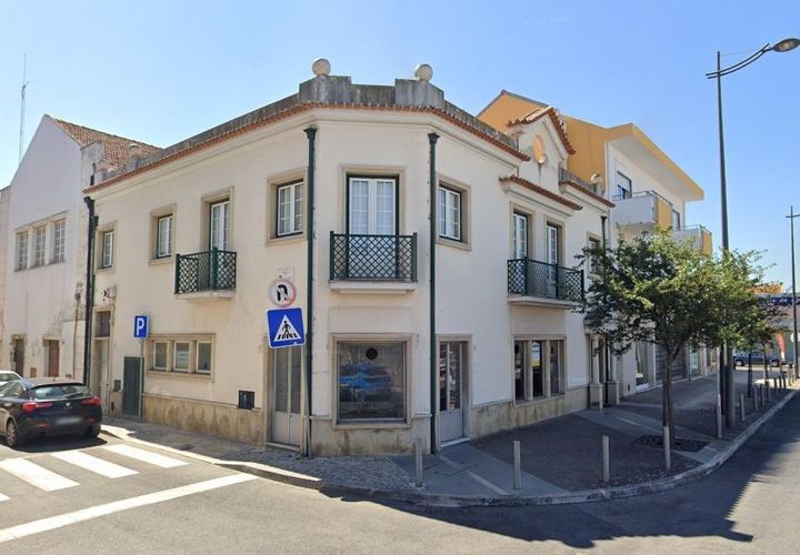Erhvervsejendom i Entroncamento, Santarem, Entroncamento - € 293.000 | Ref: DRS_GK429/12758 - foto 1