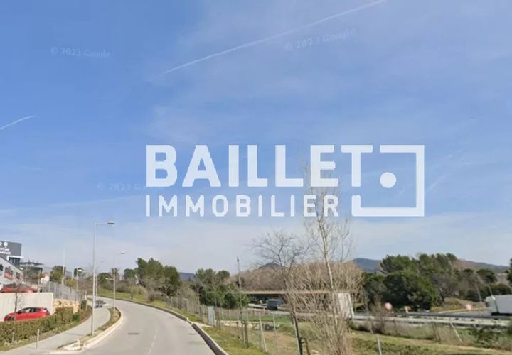 L'establiment comercial a Frejus, Var, Frejus - € 3.200/mes | Ref: 0914 - foto 1